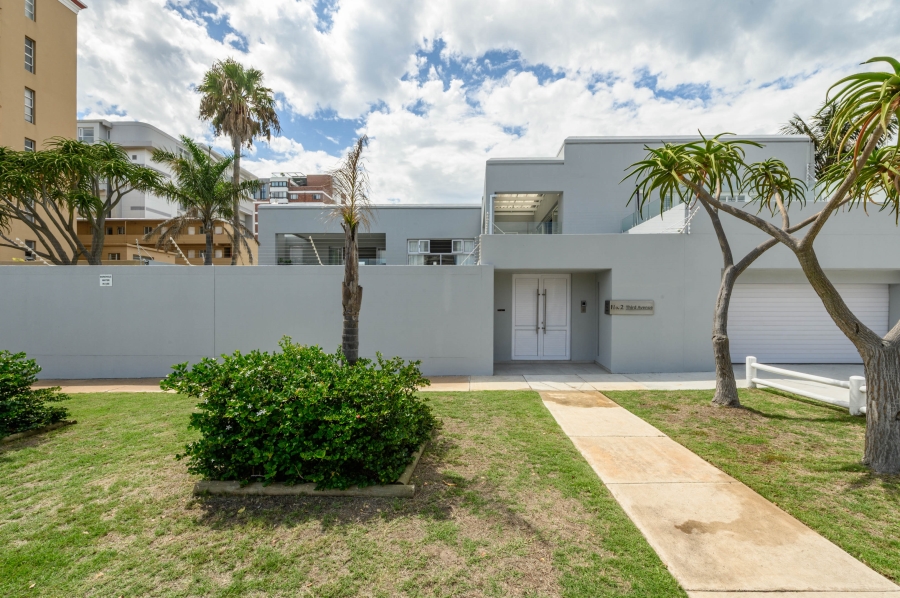 4 Bedroom Property for Sale in Summerstrand Eastern Cape